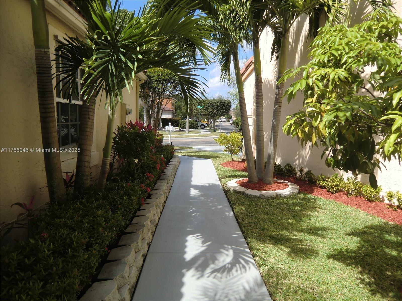 1593 NW 158th Ave