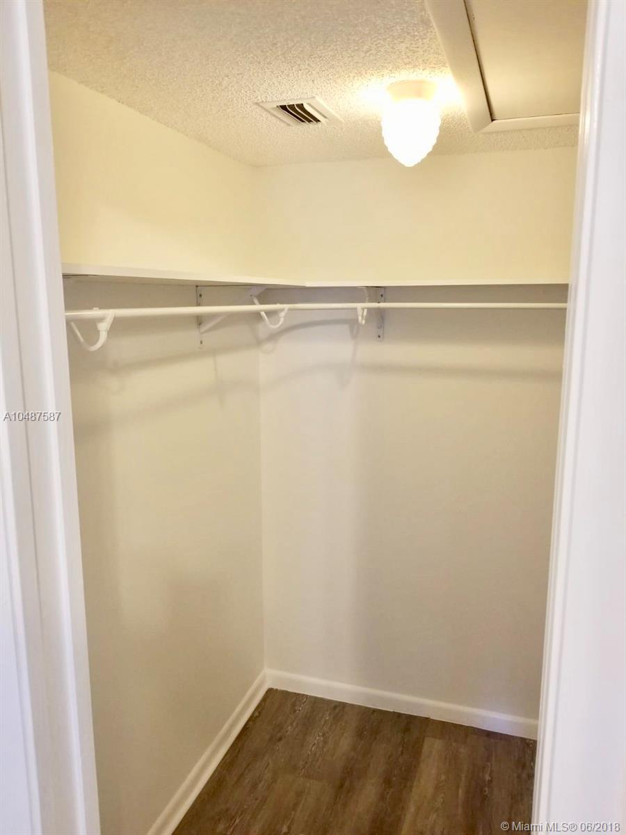 KENSINGTON WALK CONDO - Residential Lease