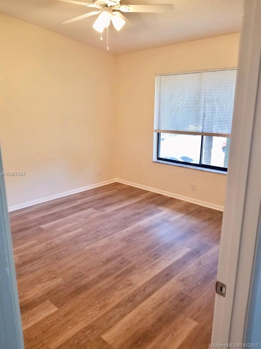 KENSINGTON WALK CONDO - Residential Lease