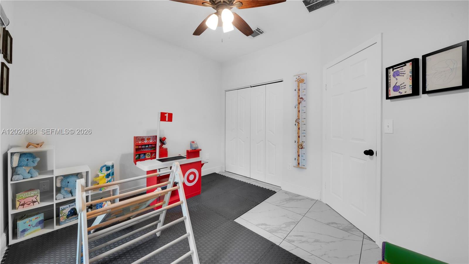 SILVER PALM HOMES - Residential