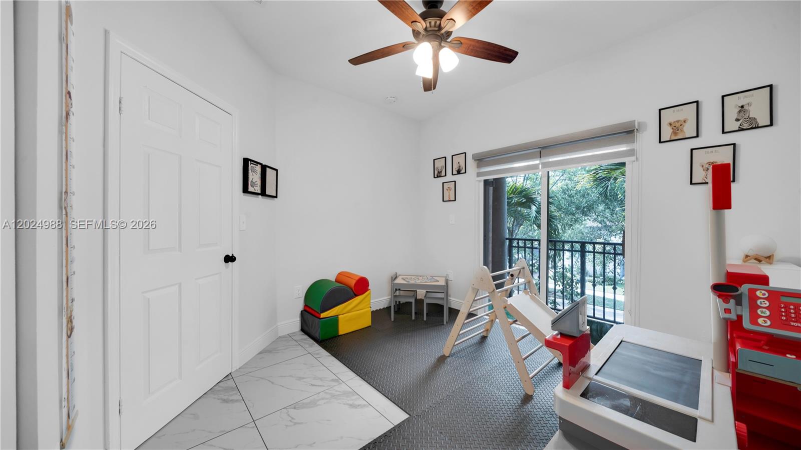 SILVER PALM HOMES - Residential