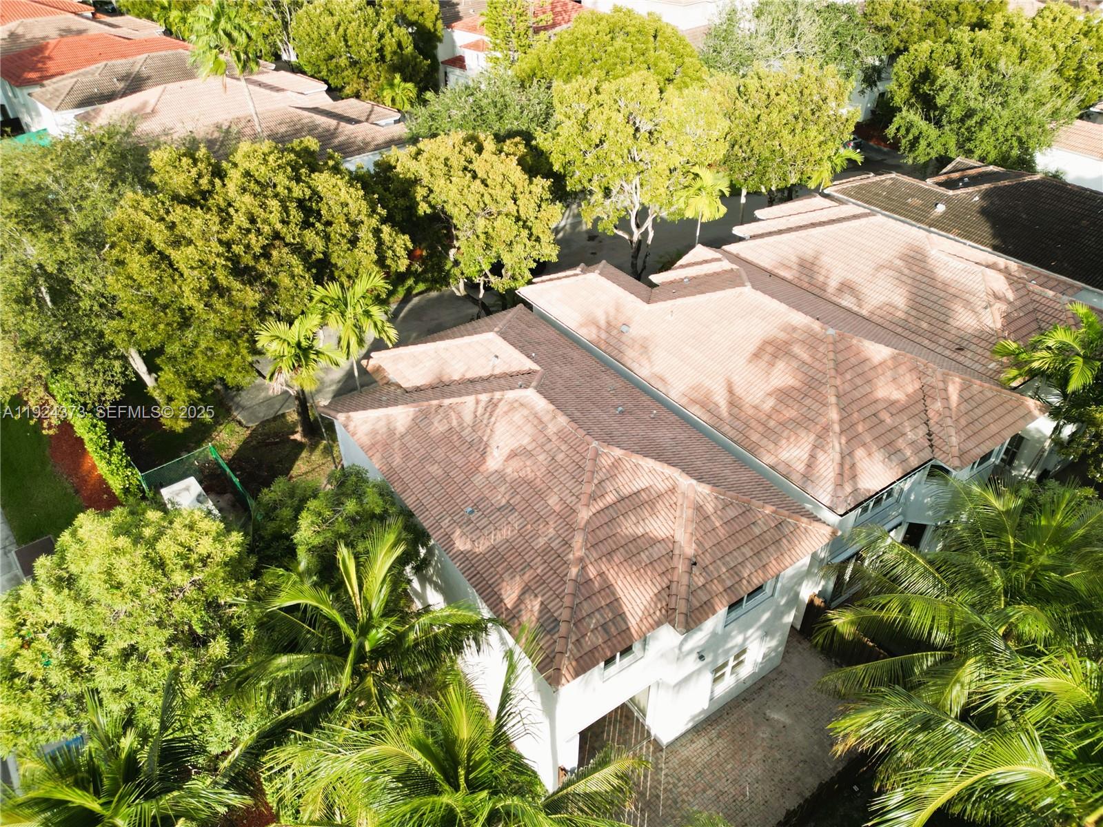 DORAL ISLES MARTINIQUE - Residential