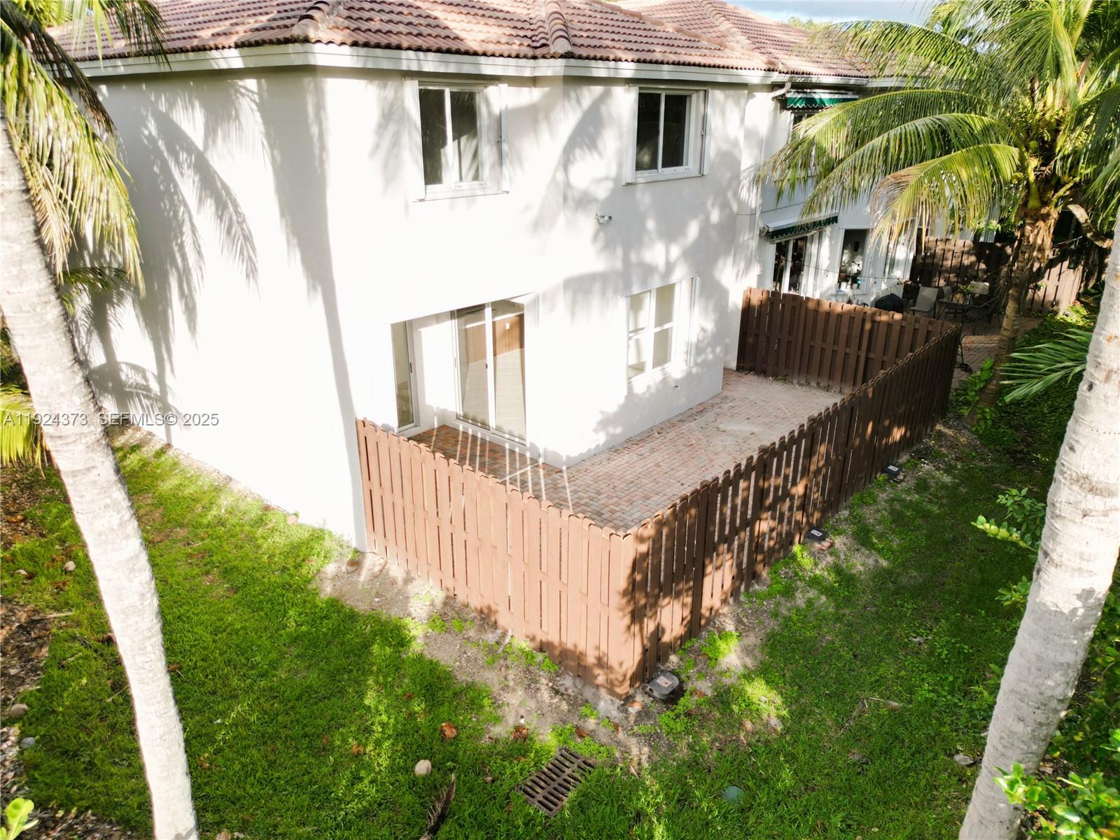 DORAL ISLES MARTINIQUE - Residential