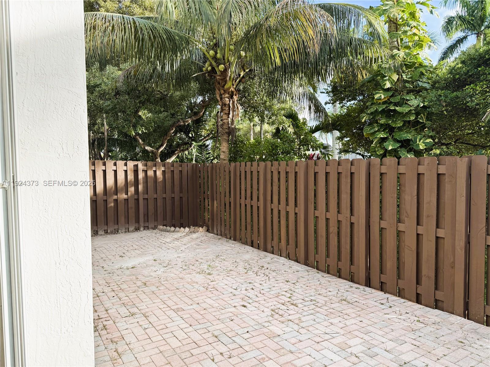 DORAL ISLES MARTINIQUE - Residential