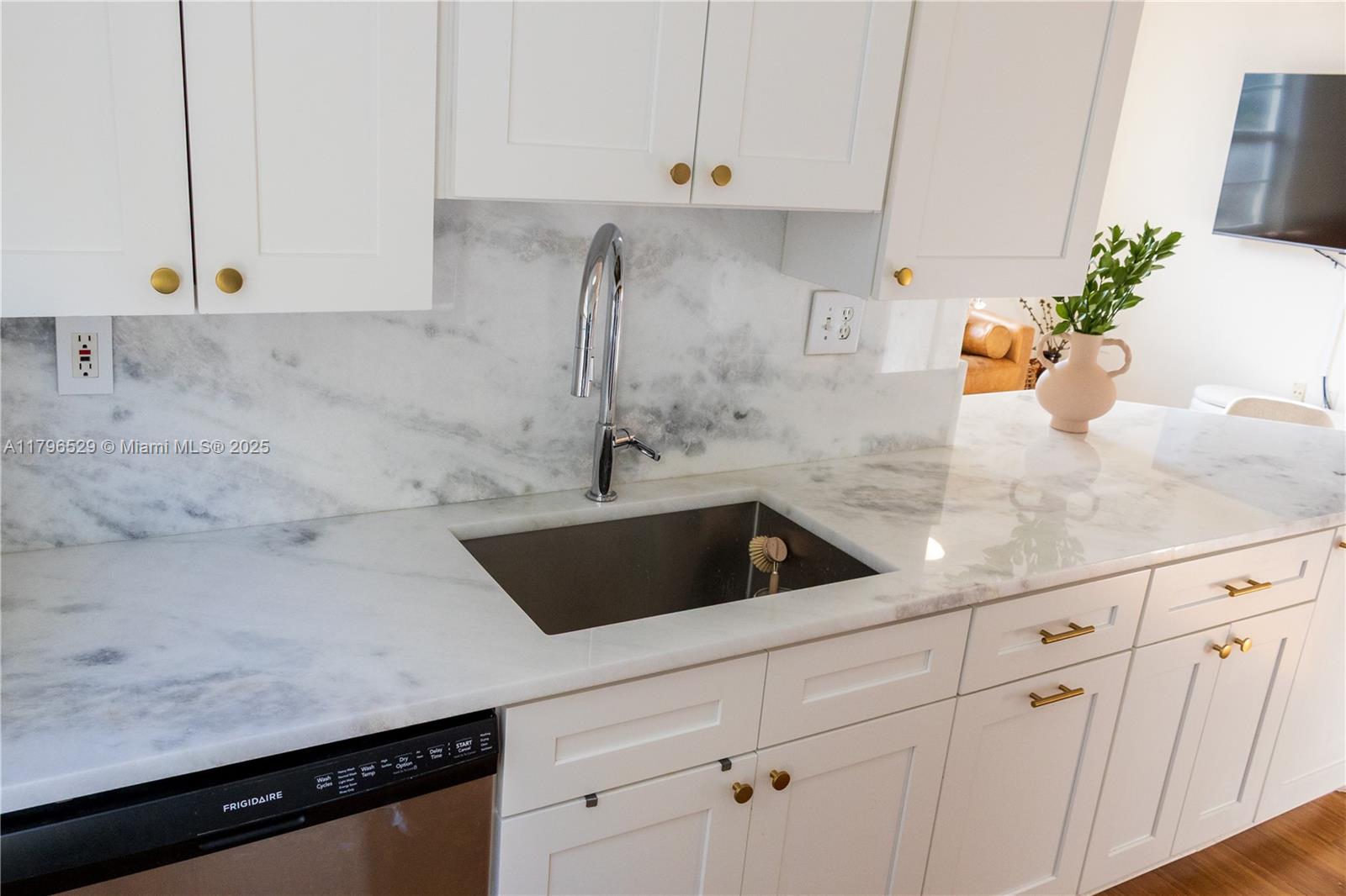 LAS OLAS BY THE RIVER CON - Residential