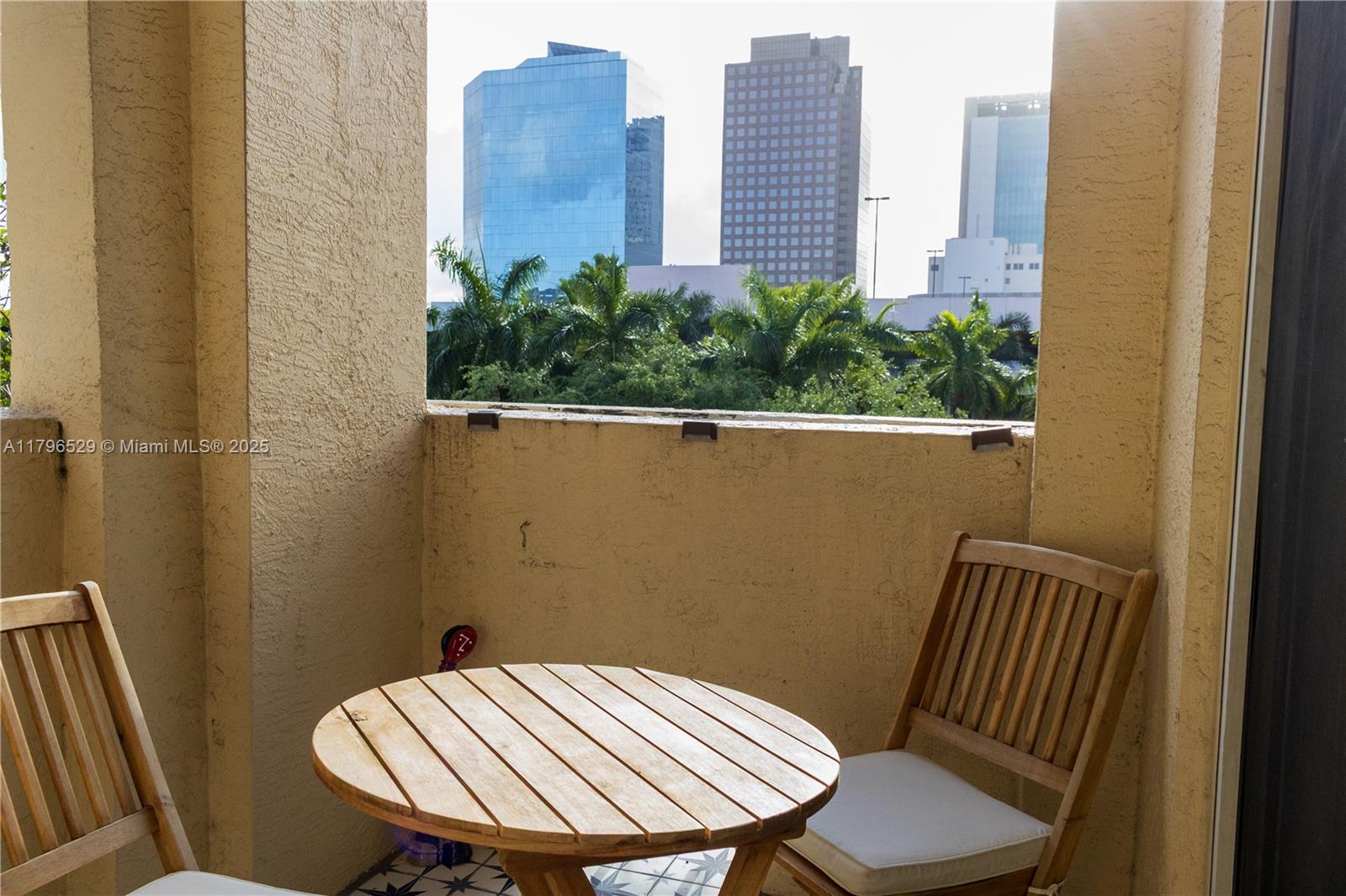 LAS OLAS BY THE RIVER CON - Residential