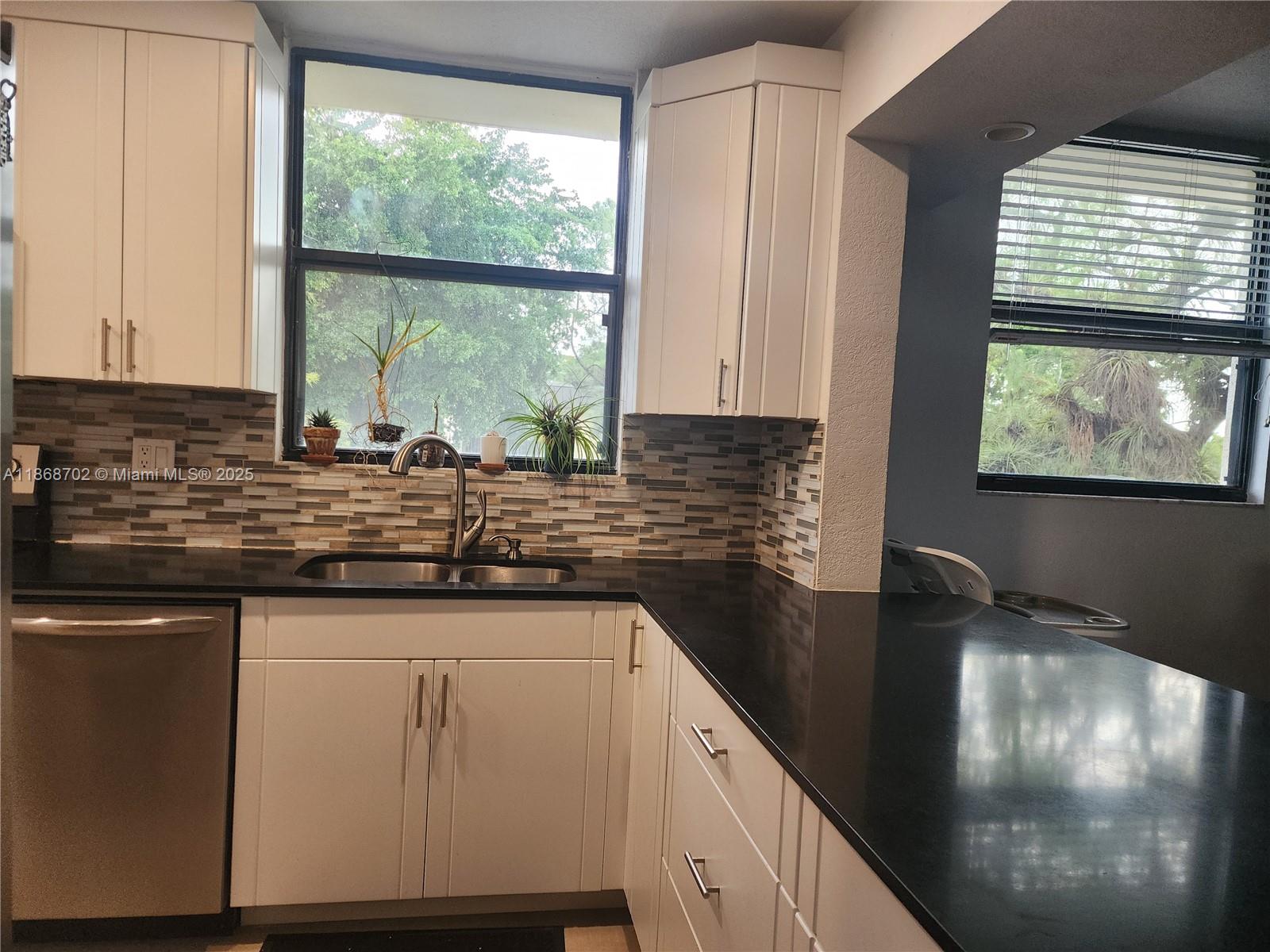 GREENGLADES CONDO IV - Residential Lease