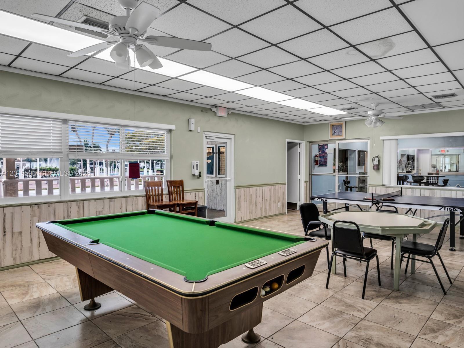 RAVENSWOOD ESTATES & MARI - Residential Lease