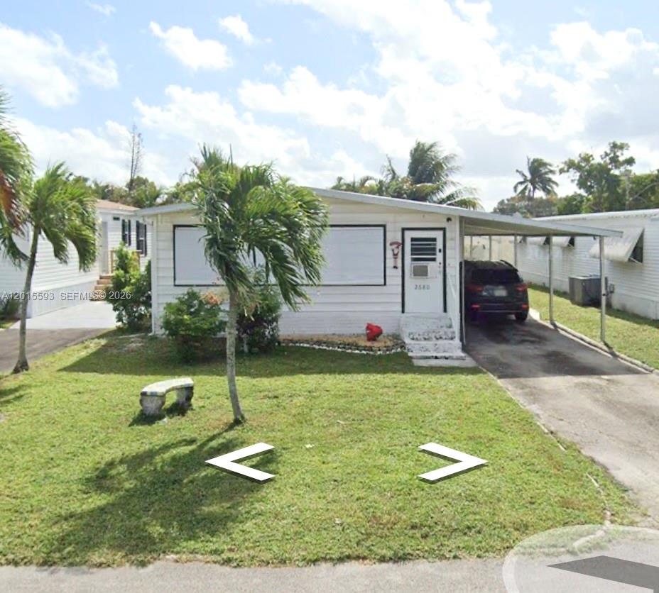 RAVENSWOOD ESTATES & MARI - Residential Lease