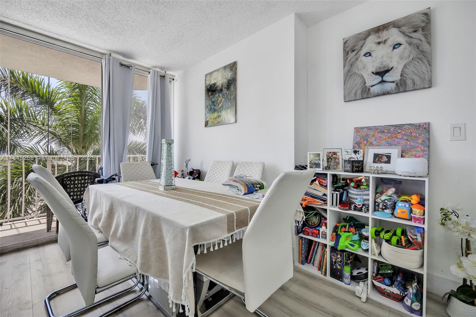 7601 E Treasure Dr 611