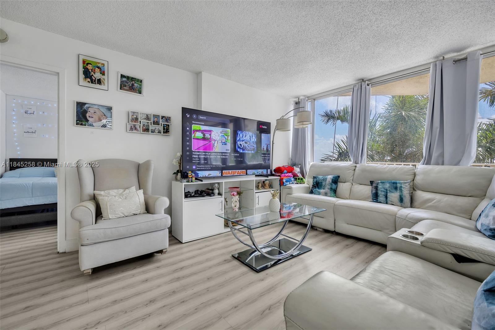 7601 E Treasure Dr 611