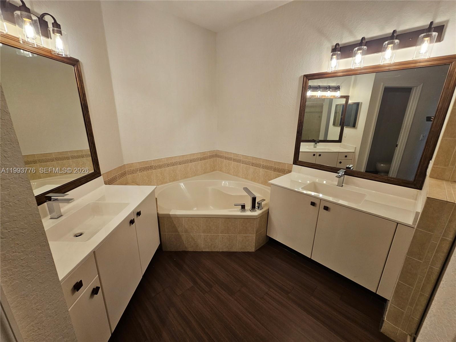 ISLANDS AT DORAL NORTHWES - Residential Lease