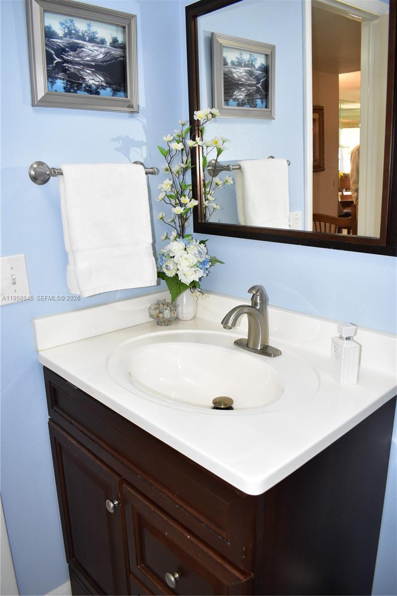 SUNRISE LAKES 151 CONDO - Residential