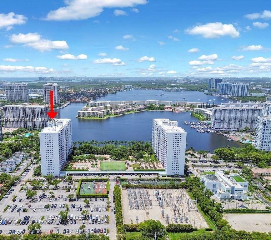 ADMIRALS PORT CONDO WEST - Residential