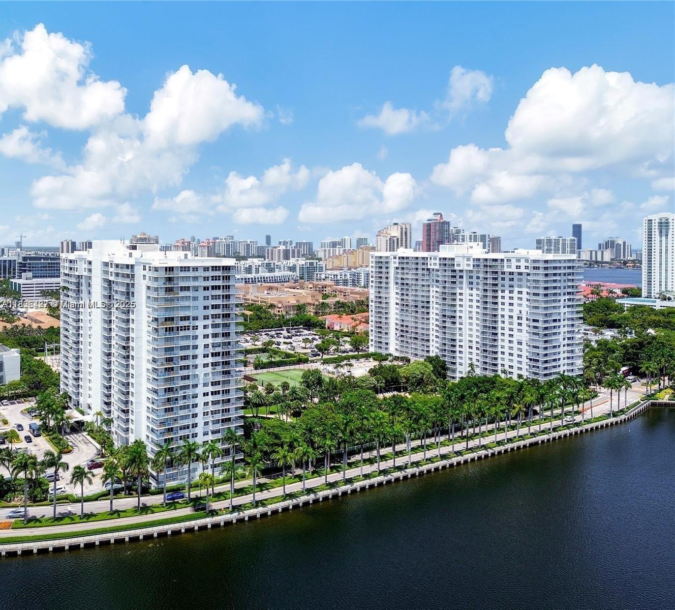 ADMIRALS PORT CONDO WEST - Residential