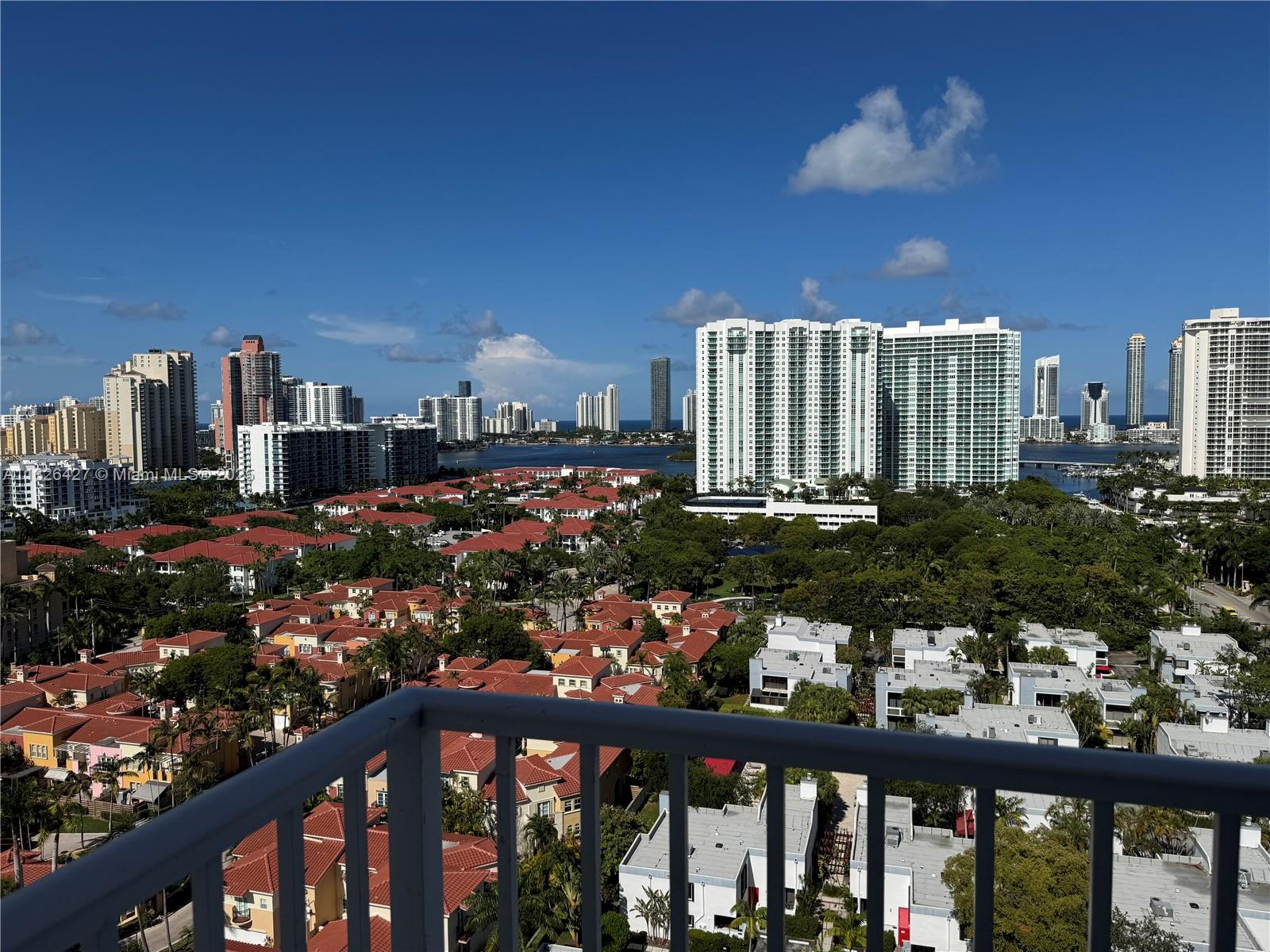 ADMIRALS PORT CONDO WEST - Residential