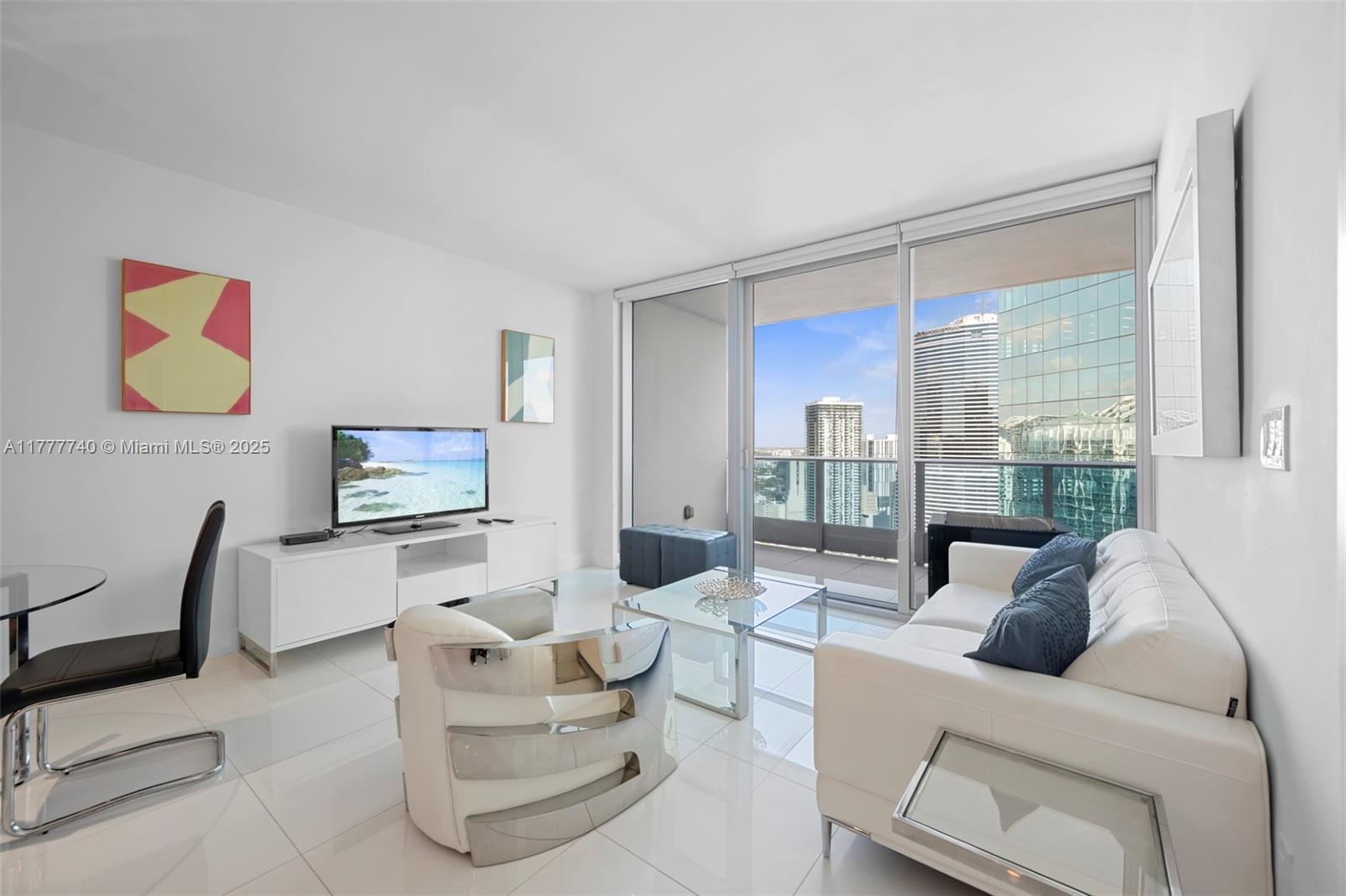 Property for Sale at 200 Biscayne Blvd Way 4311, Miami, Broward County, Florida - Bedrooms: 1 
Bathrooms: 2  - $590,000
