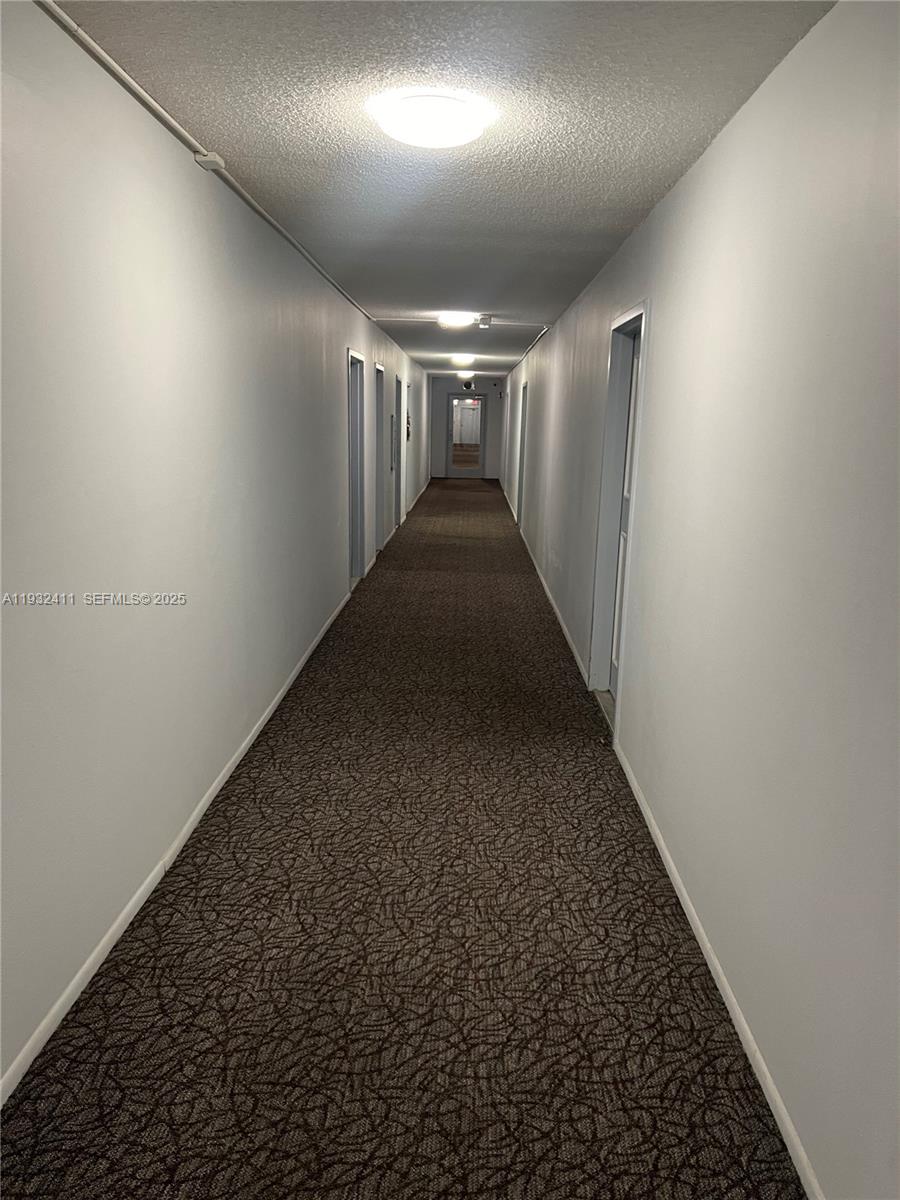 THREE HORIZONS SOUTH COND - Residential