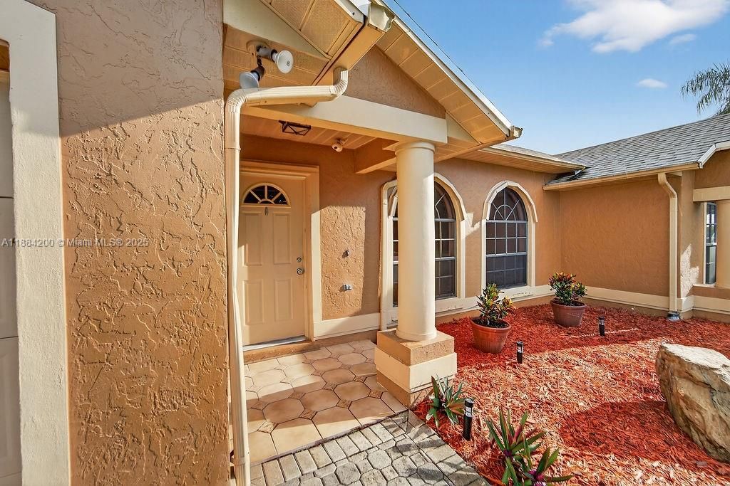 Photo of 3214 SE West Snow Rd, Port St Lucie, FL 34984 (MLS # A11884200)