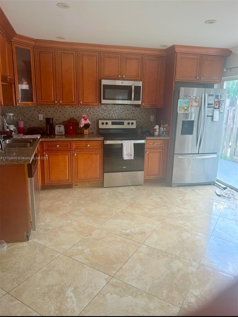 CORAL BAY REPLAT SECTION - Residential