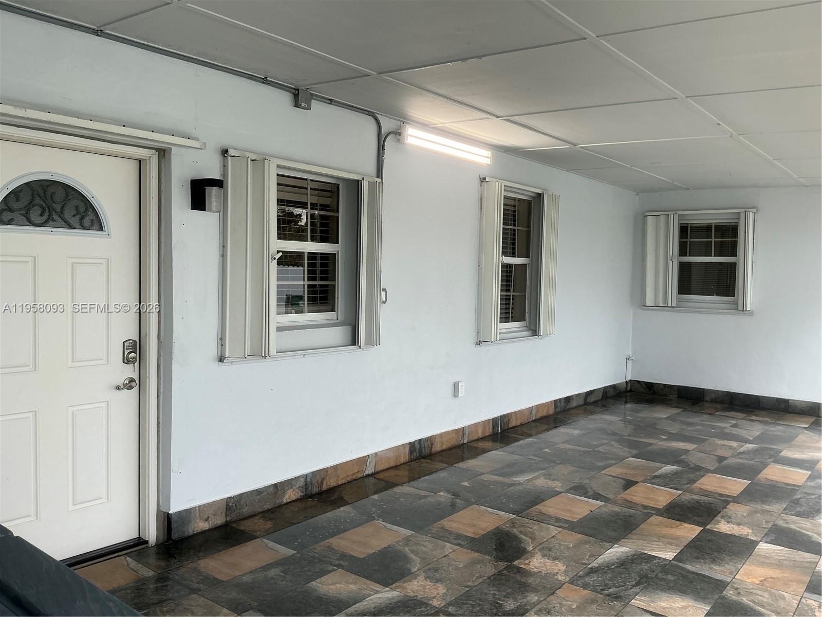 RICHMOND HGTS ESTS 3RD AD - Residential Lease