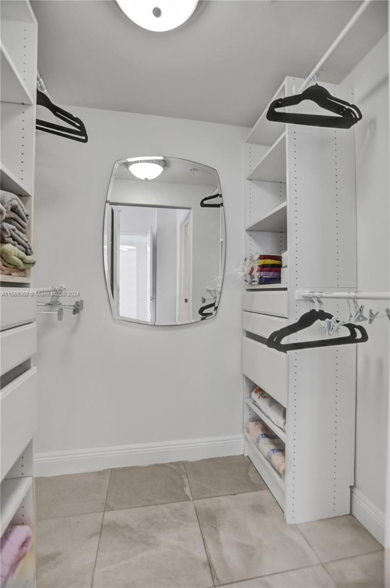 KING DAVID OF SUNNY ISLES - Residential Lease