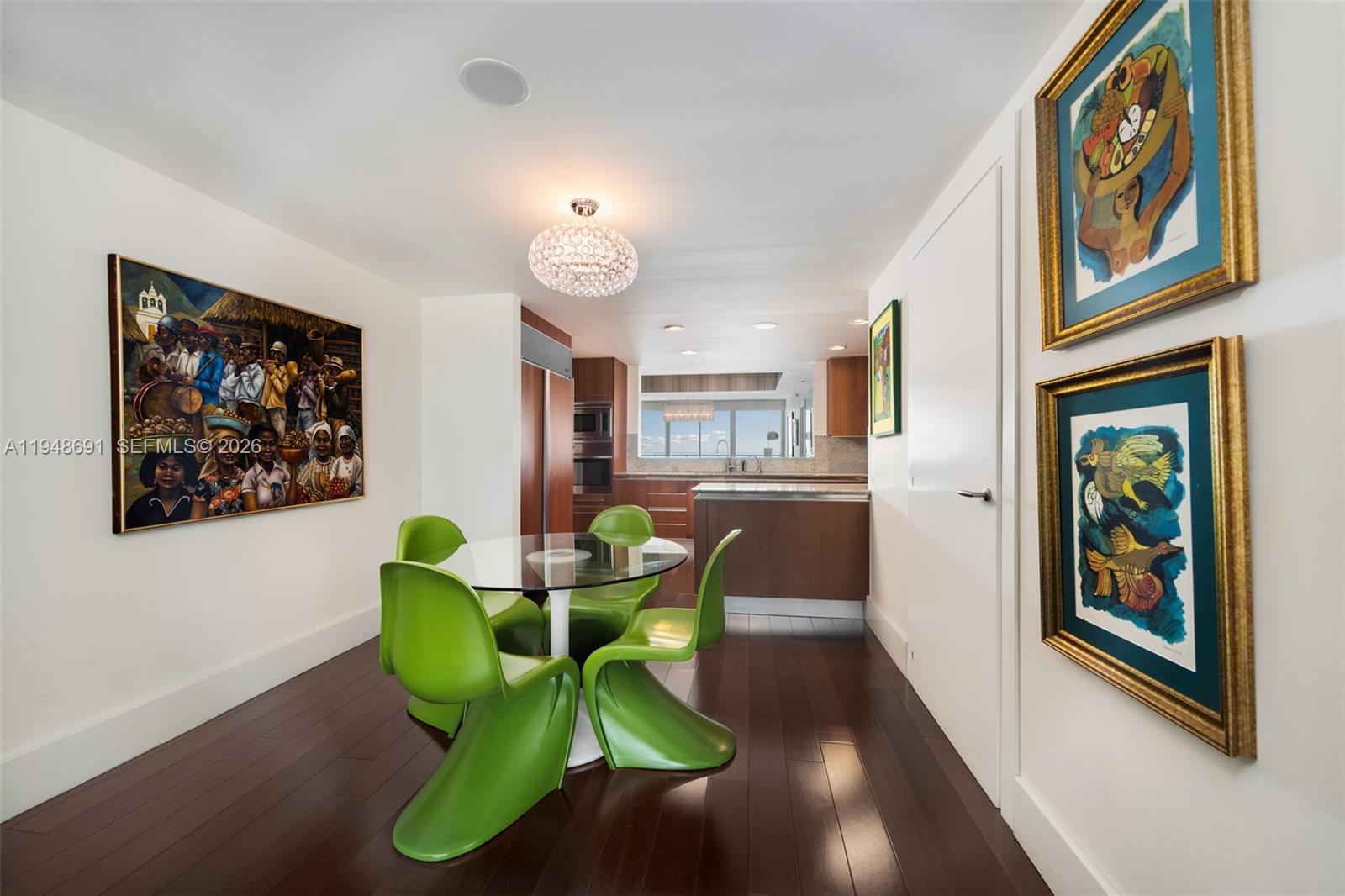 GROVENOR HOUSE CONDO - Residential