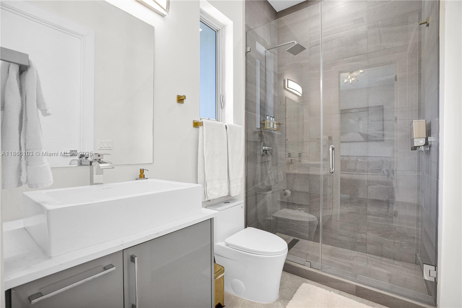 ESTATE OF CHARLES G TOUSE - Residential Lease