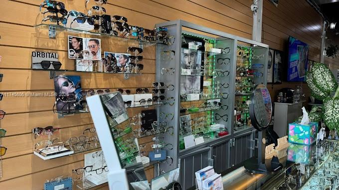 Prestigious & renowned optical store in Miami Beach
A well-established and renowned optical store in Miami is now available for sale. With over 10 years of experience and a loyal customer base, this business is strategically located and recognized for its quality and trustworthiness in the industry. What Makes It Special
State-of-the-art equipment with the latest and most advanced machinery on the market.
Extensive inventory of branded eyewear, offering style and quality to customers.
Highly profitable business with proven excellent earnings.
Elegant and welcoming ambiance, designed to provide the best customer experience.
Includes training to ensure a smooth transition for the new owner.
Ideal for an E-2 investor visa, featuring a solid and stable business model.