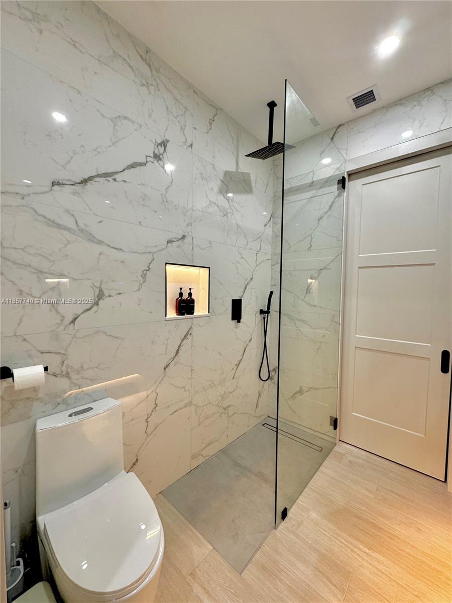 MCALLISTER TERRACE - Residential Lease