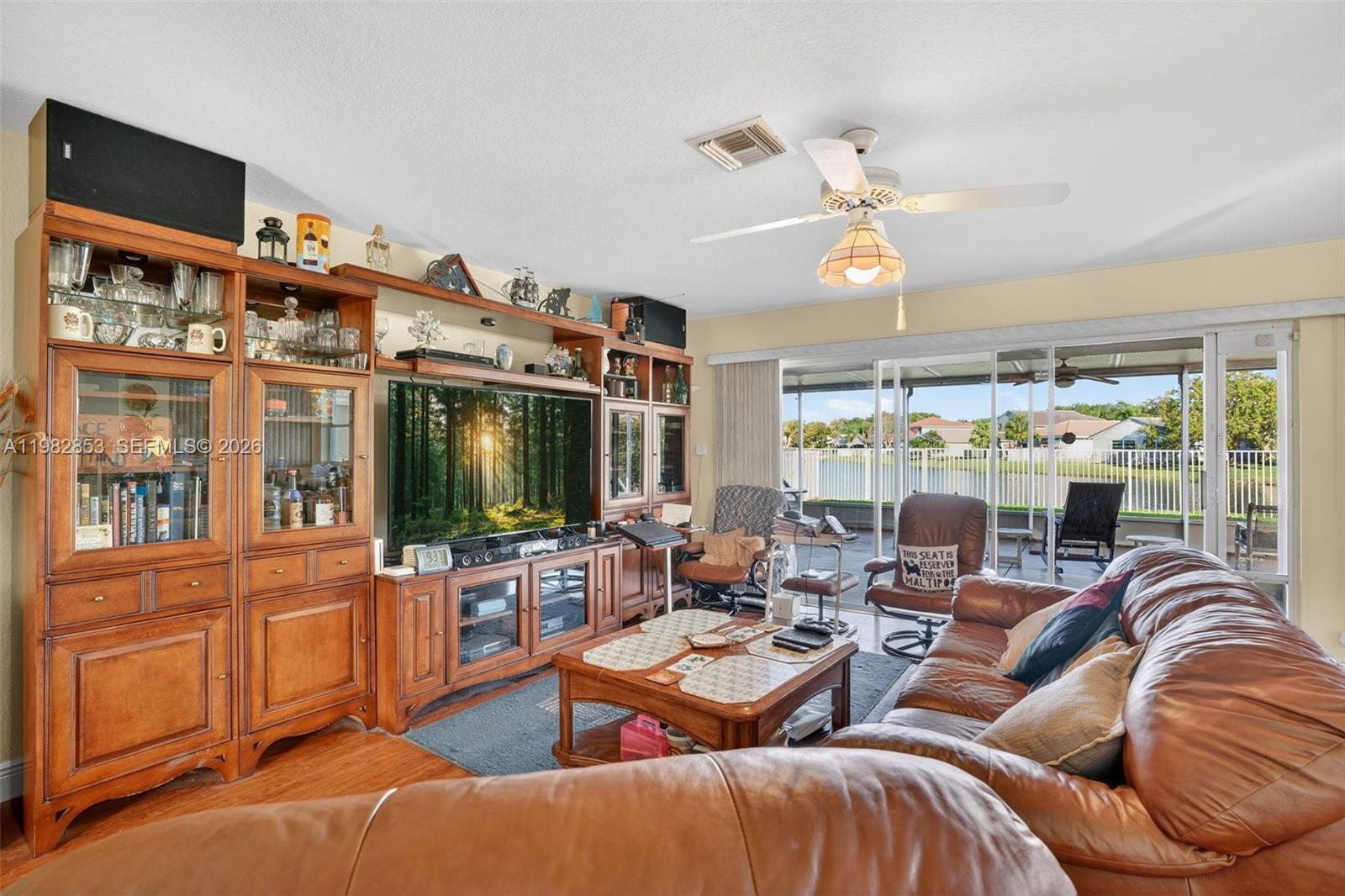 SAPPHIRE POINTE - DIAMOND - Residential