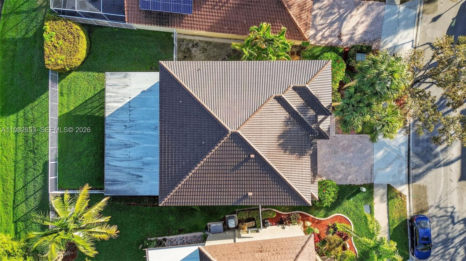 SAPPHIRE POINTE - DIAMOND - Residential