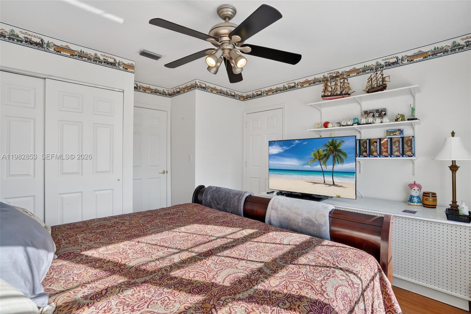 SAPPHIRE POINTE - DIAMOND - Residential