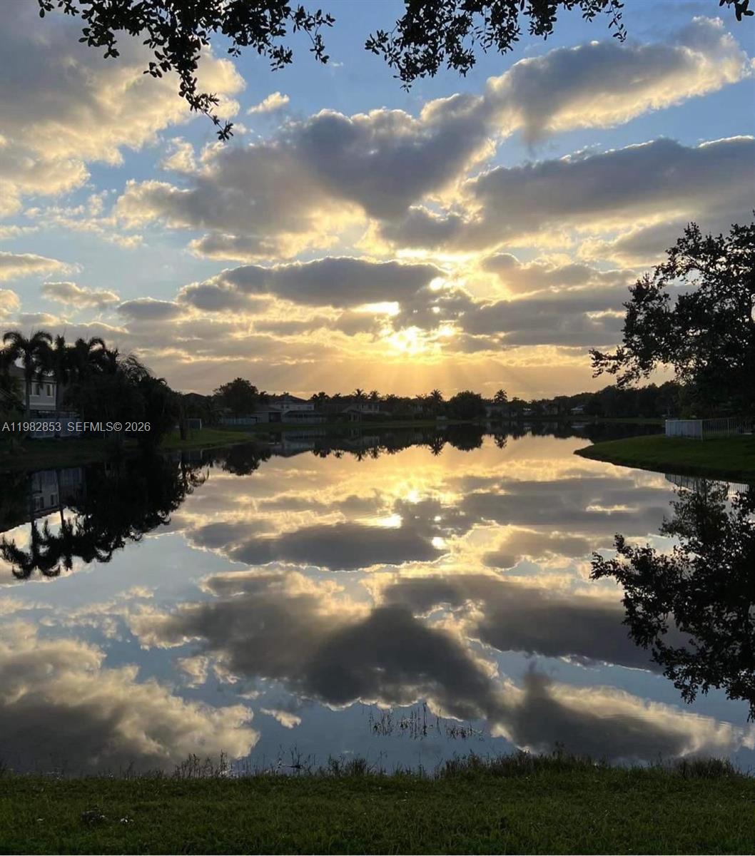 SAPPHIRE POINTE - DIAMOND - Residential