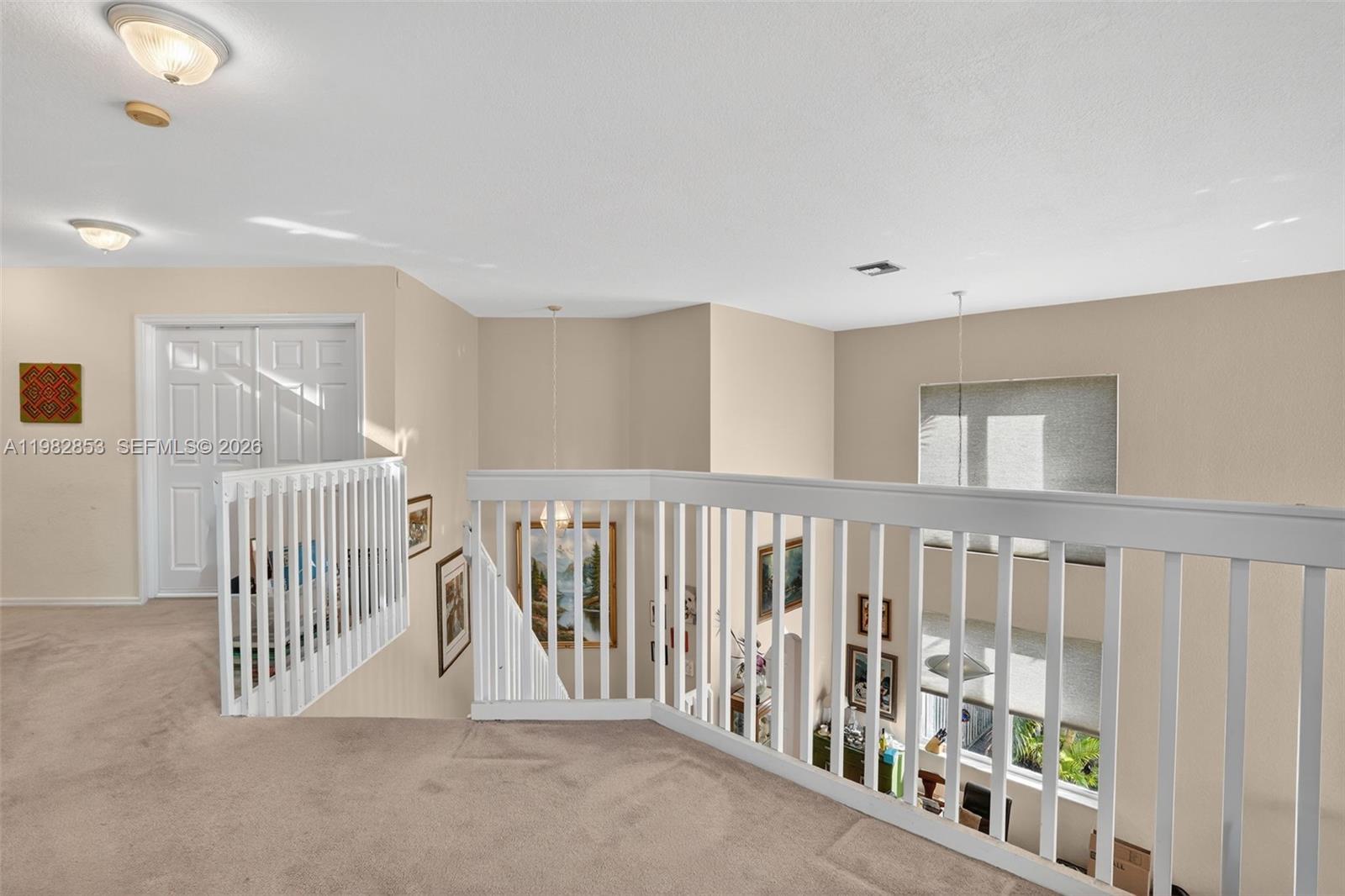 SAPPHIRE POINTE - DIAMOND - Residential