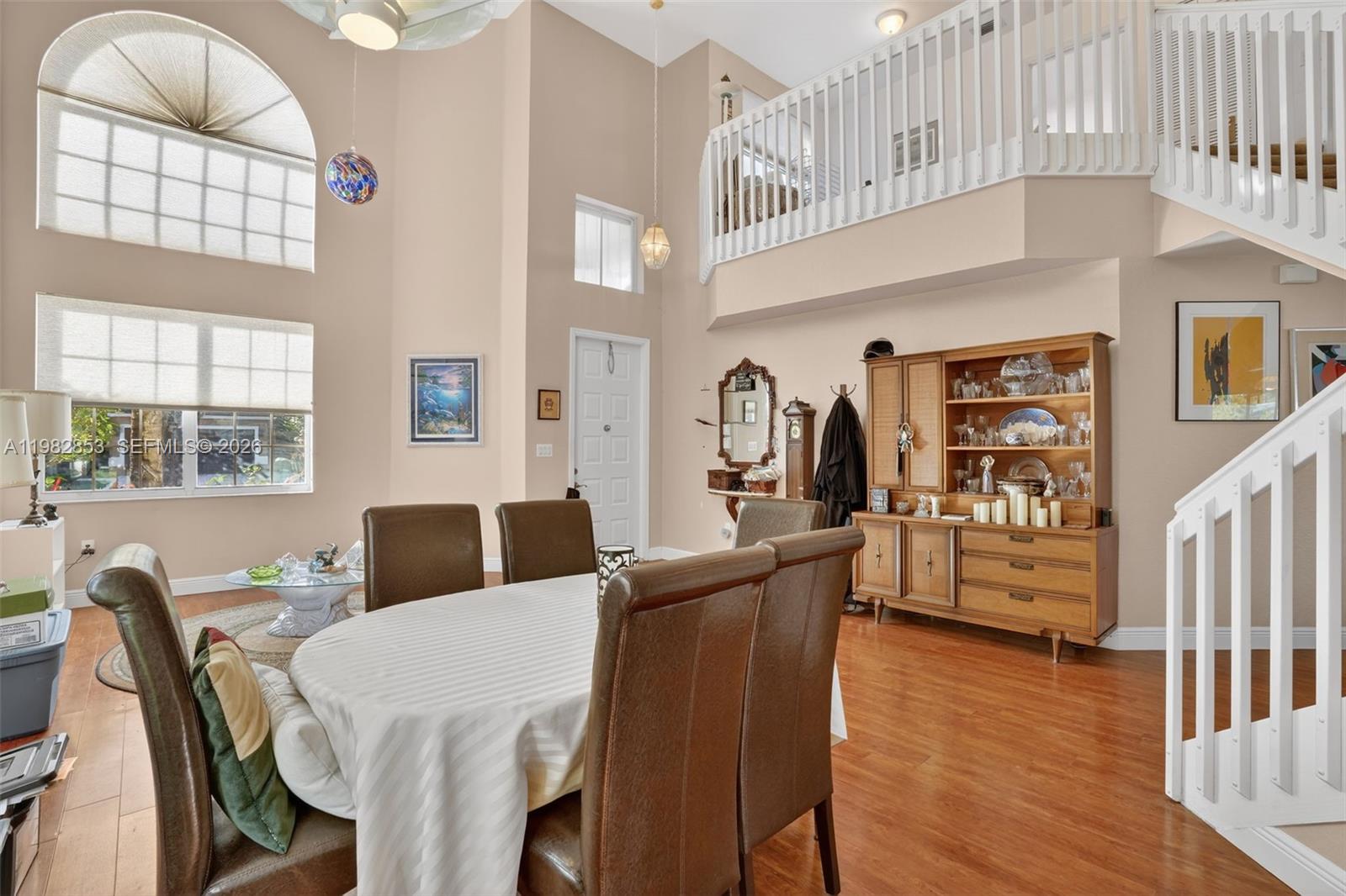 SAPPHIRE POINTE - DIAMOND - Residential