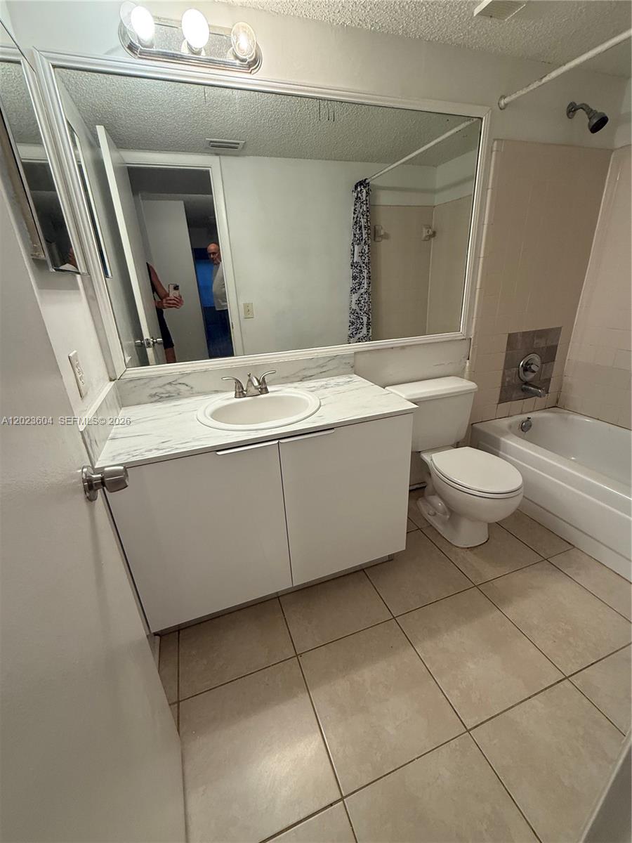 PALM AIRE GARDENS CONDO - Residential