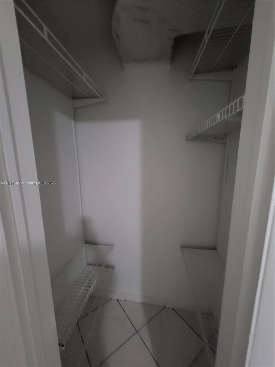 NORMANDY WATERWAY SUB - Residential Lease