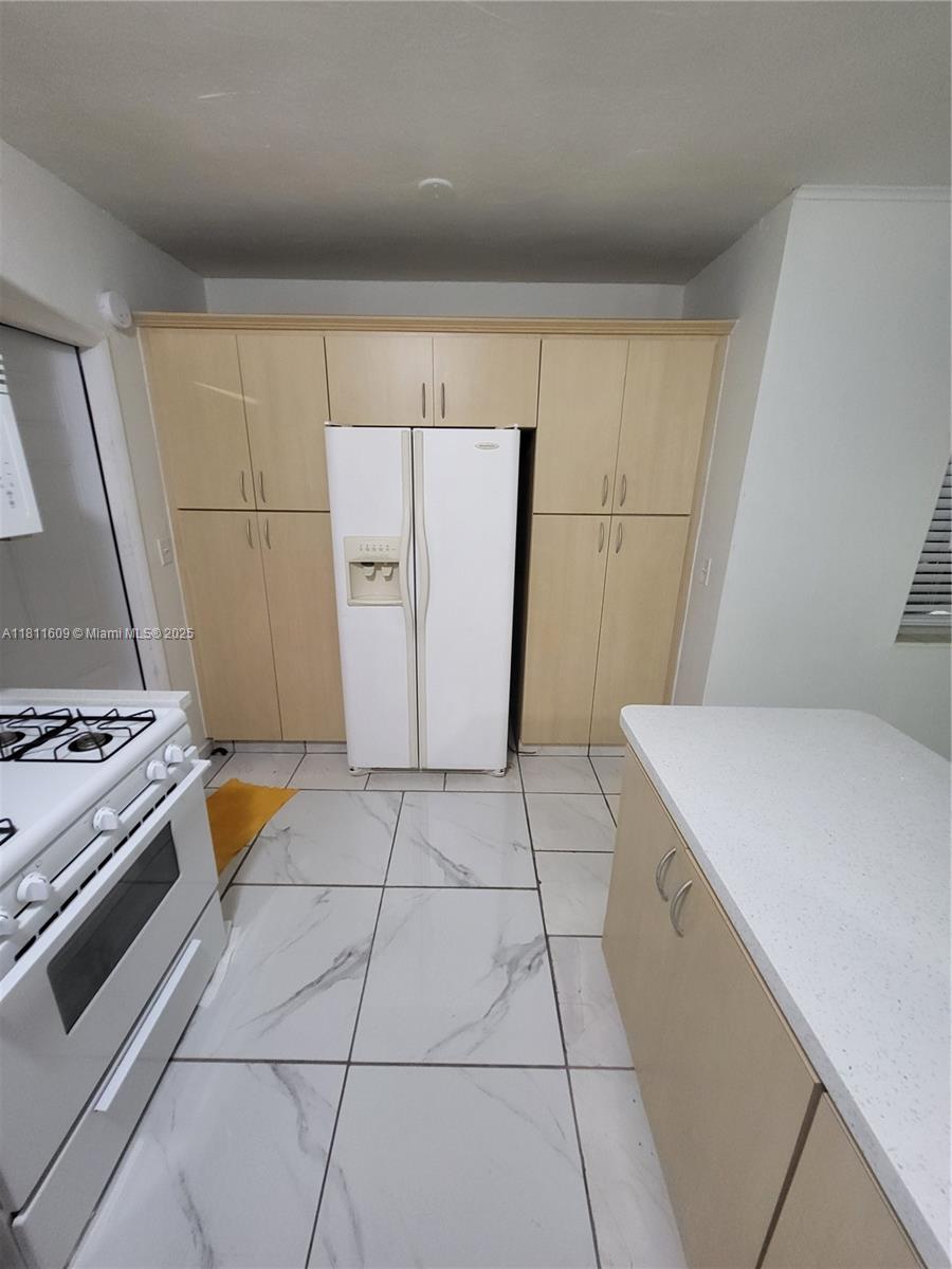NORMANDY WATERWAY SUB - Residential Lease