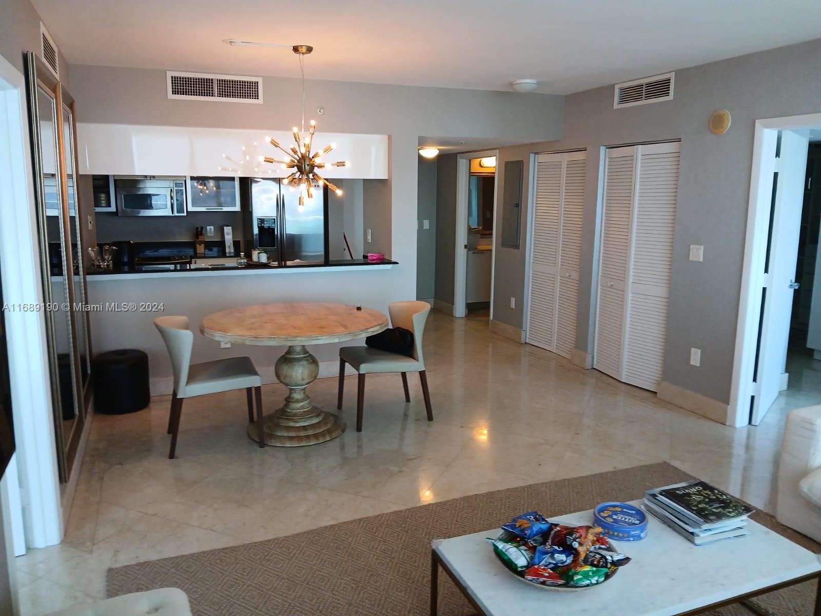 1800 N Bayshore Dr 3207