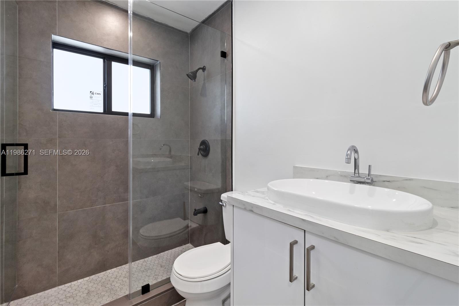 CAROL CITY LAKE STEVEN ES - Residential Lease