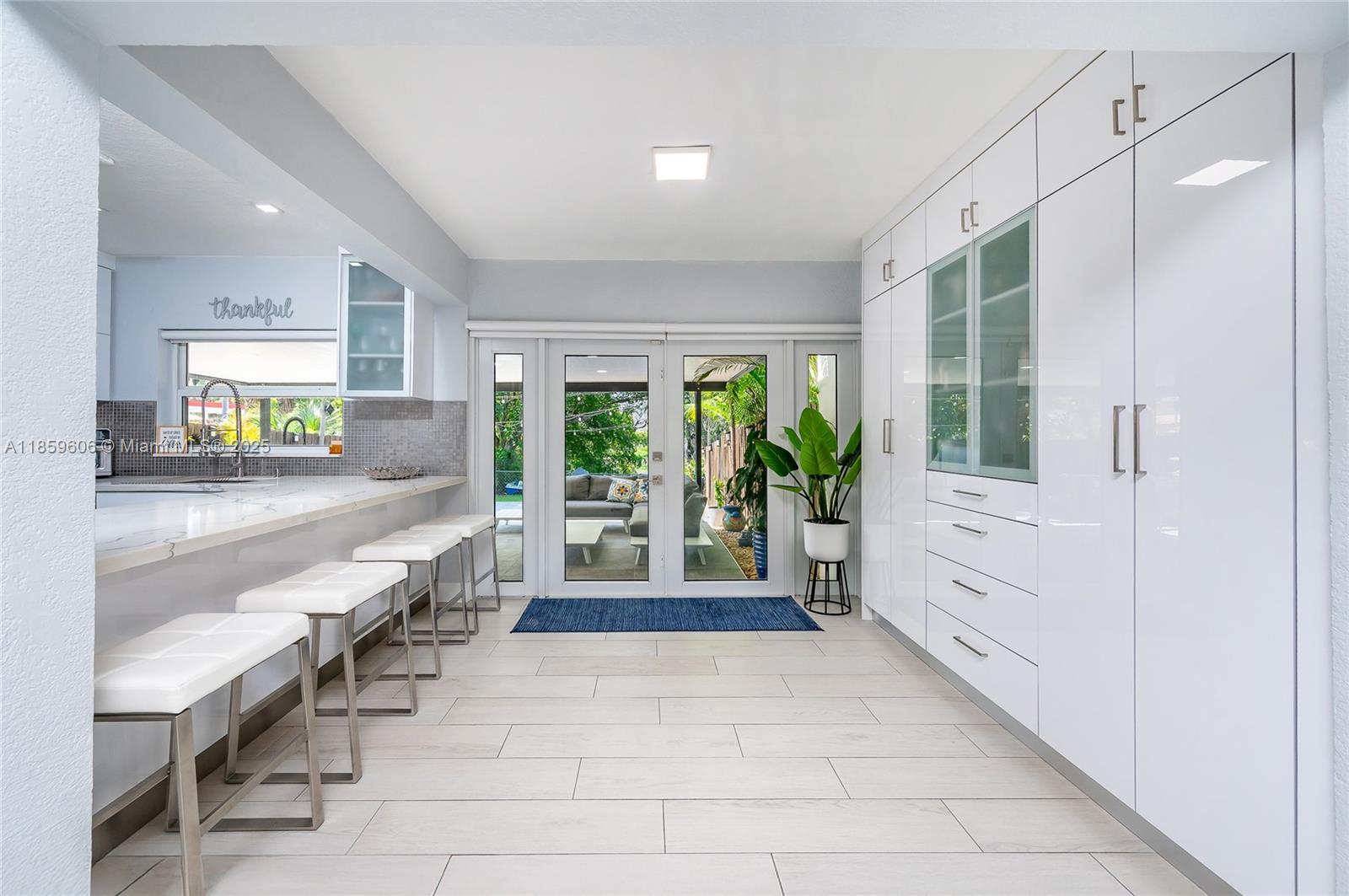 MIAMI LAKES LAKE HILDA TO - Residential