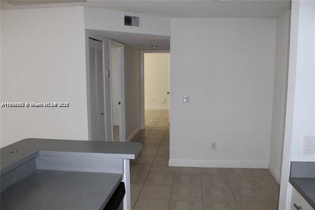 ROYAL POINCIANA CONDO - Residential Lease