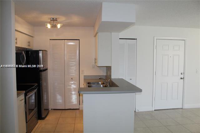 ROYAL POINCIANA CONDO - Residential Lease