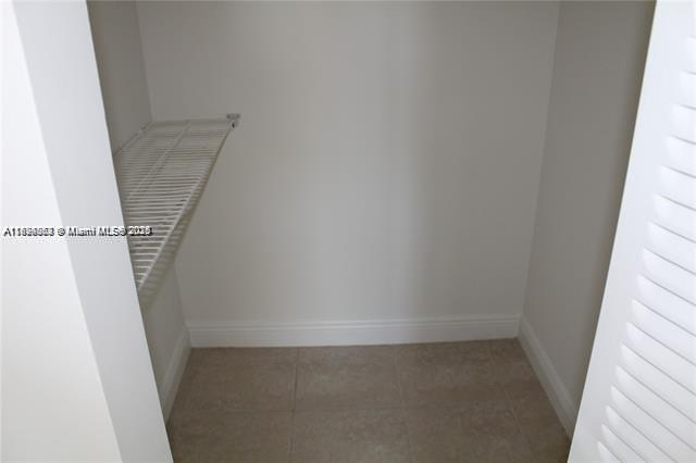 ROYAL POINCIANA CONDO - Residential Lease