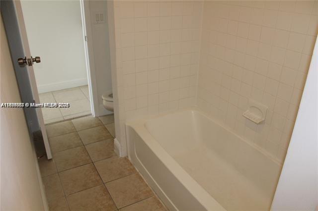 ROYAL POINCIANA CONDO - Residential Lease