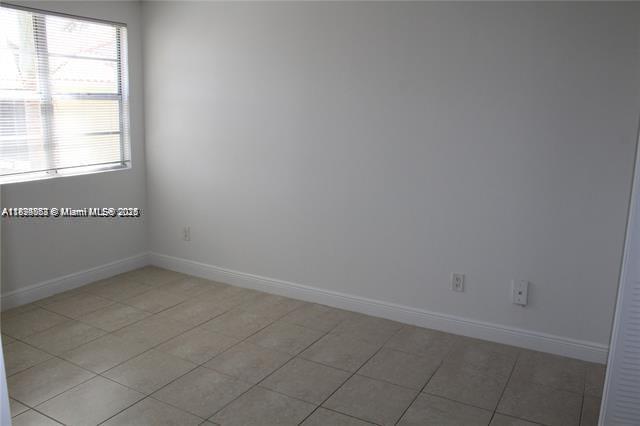 ROYAL POINCIANA CONDO - Residential Lease