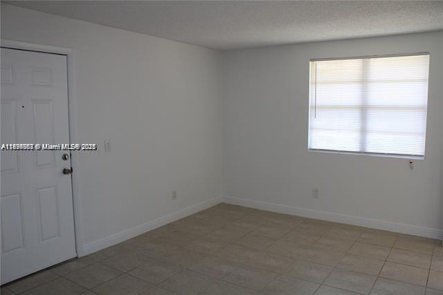 ROYAL POINCIANA CONDO - Residential Lease