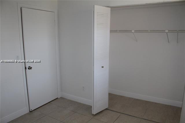 ROYAL POINCIANA CONDO - Residential Lease