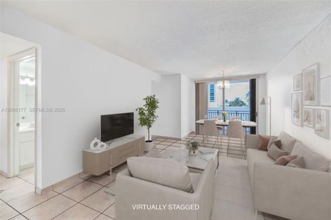 Tiny photo for 2642 Collins Ave #306, Miami Beach, FL 33140 (MLS # A12006177)